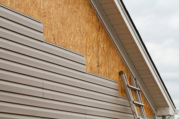 Professional Fiber Cement Siding technician working in Lanham, MD